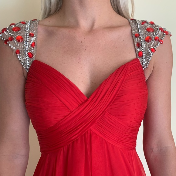 Sherri Hill size 2 prom dress - Picture 3 of 5